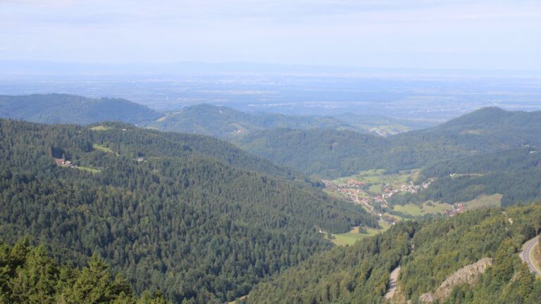 Dieses Bild zeigt eine Webcam-Aufnahme vom Achertal, aufgenommen am Samstag, den 13.09.2025 um 10:40 Uhr. Die Temperatur betrug 12.9°C.