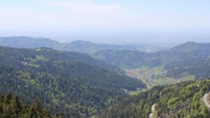 Dieses Bild zeigt eine Webcam-Aufnahme vom Achertal, aufgenommen am Mittwoch, den 29.04.2026 um 14:20 Uhr. Die Temperatur betrug 12.6°C.