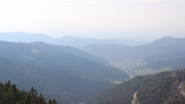 Dieses Bild zeigt eine Webcam-Aufnahme vom Achertal, aufgenommen am Dienstag, den 24.03.2026 um 16:10 Uhr. Die Temperatur betrug 9.2°C.