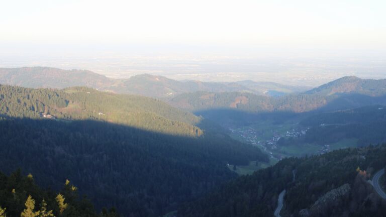 Dieses Bild zeigt eine Webcam-Aufnahme vom Achertal, aufgenommen am Mittwoch, den 08.04.2026 um 07:40 Uhr. Die Temperatur betrug 8.5°C.