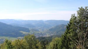 Dieses Bild zeigt eine Webcam-Aufnahme vom Achertal, aufgenommen am Mittwoch, den 30.09.2026 um 12:40 Uhr. Die Temperatur betrug 27°C.