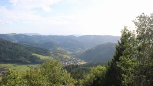 Dieses Bild zeigt eine Webcam-Aufnahme vom Achertal, aufgenommen am Montag, den 07.09.2026 um 17:50 Uhr. Die Temperatur betrug 30.5°C.