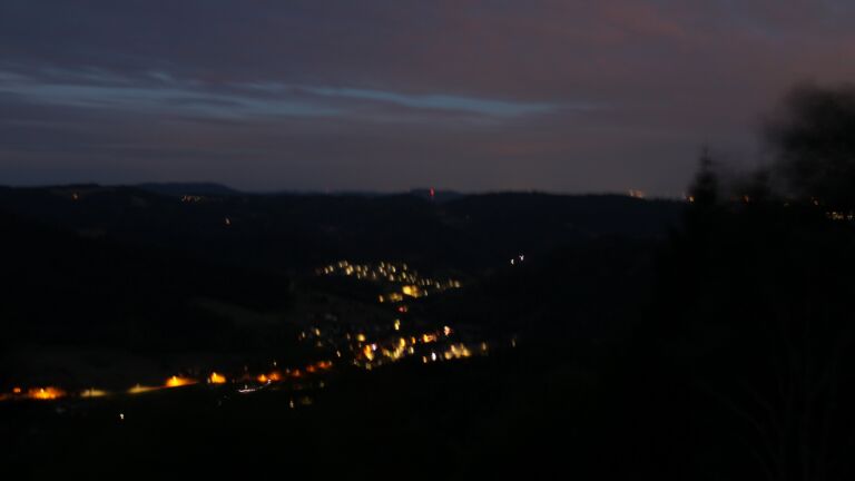 Dieses Bild zeigt eine Webcam-Aufnahme vom Achertal, aufgenommen am Montag, den 24.08.2026 um 05:40 Uhr. Die Temperatur betrug 12.7°C.