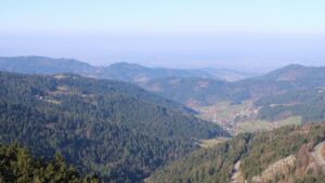 Dieses Bild zeigt eine Webcam-Aufnahme vom Achertal, aufgenommen am Mittwoch, den 04.03.2026 um 10:00 Uhr. Die Temperatur betrug 5.9°C.