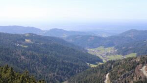 Dieses Bild zeigt eine Webcam-Aufnahme vom Achertal, aufgenommen am Montag, den 06.04.2026 um 15:30 Uhr. Die Temperatur betrug 11.1°C.