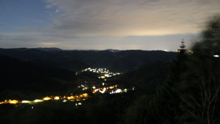 Dieses Bild zeigt eine Webcam-Aufnahme vom Achertal, aufgenommen am Samstag, den 06.06.2026 um 02:50 Uhr. Die Temperatur betrug 12.6°C.