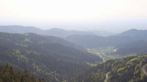 Dieses Bild zeigt eine Webcam-Aufnahme vom Achertal, aufgenommen am Montag, den 27.04.2026 um 18:50 Uhr. Die Temperatur betrug 14.6°C.