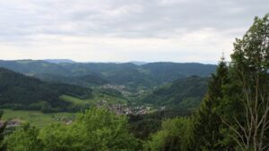 Dieses Bild zeigt eine Webcam-Aufnahme vom Achertal, aufgenommen am Mittwoch, den 13.05.2026 um 09:50 Uhr. Die Temperatur betrug 6.1°C.