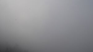 Dieses Bild zeigt eine Webcam-Aufnahme vom Achertal, aufgenommen am Dienstag, den 18.11.2025 um 15:20 Uhr. Die Temperatur betrug 0.6°C.