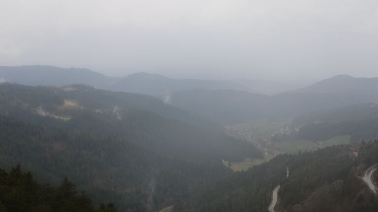 Dieses Bild zeigt eine Webcam-Aufnahme vom Achertal, aufgenommen am Mittwoch, den 11.03.2026 um 17:00 Uhr. Die Temperatur betrug 4.4°C.