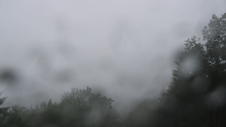 Dieses Bild zeigt eine Webcam-Aufnahme vom Achertal, aufgenommen am Freitag, den 12.06.2026 um 08:40 Uhr. Die Temperatur betrug 9°C.