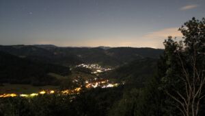 Dieses Bild zeigt eine Webcam-Aufnahme vom Achertal, aufgenommen am Donnerstag, den 03.09.2026 um 03:00 Uhr. Die Temperatur betrug 14.8°C.