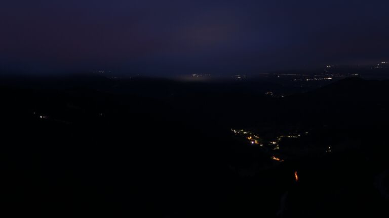Dieses Bild zeigt eine Webcam-Aufnahme vom Achertal, aufgenommen am Montag, den 01.09.2025 um 06:00 Uhr. Die Temperatur betrug 10.9°C.
