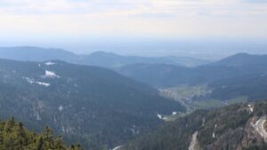 Dieses Bild zeigt eine Webcam-Aufnahme vom Achertal, aufgenommen am Freitag, den 03.04.2026 um 16:40 Uhr. Die Temperatur betrug 7°C.