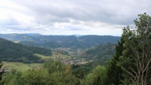 Dieses Bild zeigt eine Webcam-Aufnahme vom Achertal, aufgenommen am Montag, den 31.08.2026 um 11:50 Uhr. Die Temperatur betrug 15.4°C.