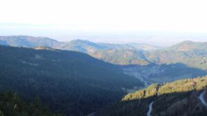 Dieses Bild zeigt eine Webcam-Aufnahme vom Achertal, aufgenommen am Dienstag, den 09.12.2025 um 09:30 Uhr. Die Temperatur betrug 10.3°C.