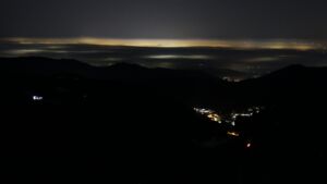 Dieses Bild zeigt eine Webcam-Aufnahme vom Achertal, aufgenommen am Samstag, den 22.11.2025 um 02:00 Uhr. Die Temperatur betrug -4.2°C.