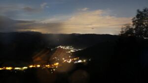 Dieses Bild zeigt eine Webcam-Aufnahme vom Achertal, aufgenommen am Mittwoch, den 03.06.2026 um 01:00 Uhr. Die Temperatur betrug 10.9°C.