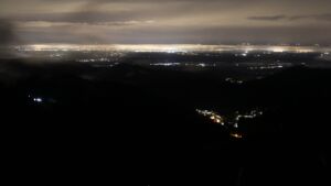 Dieses Bild zeigt eine Webcam-Aufnahme vom Achertal, aufgenommen am Sonntag, den 02.11.2025 um 05:30 Uhr. Die Temperatur betrug 6.1°C.