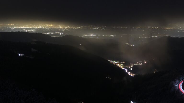 Dieses Bild zeigt eine Webcam-Aufnahme vom Achertal, aufgenommen am Mittwoch, den 26.11.2025 um 18:10 Uhr. Die Temperatur betrug -3°C.