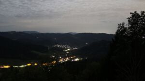 Dieses Bild zeigt eine Webcam-Aufnahme vom Achertal, aufgenommen am Mittwoch, den 30.09.2026 um 05:40 Uhr. Die Temperatur betrug 20.3°C.