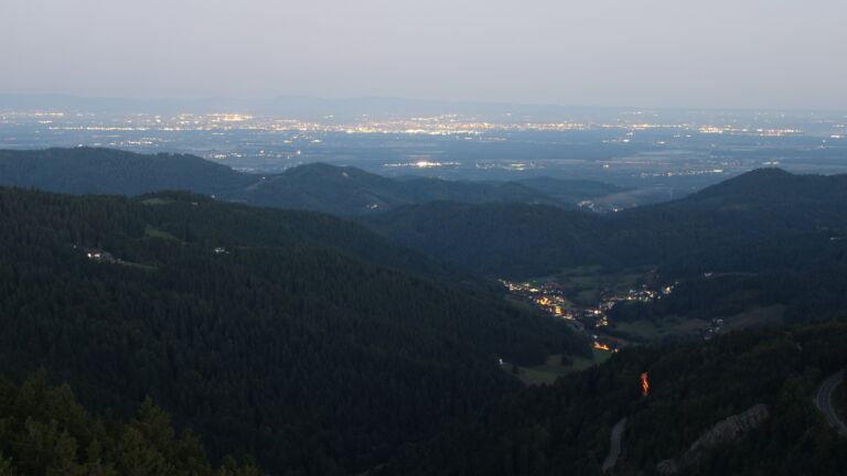Dieses Bild zeigt eine Webcam-Aufnahme vom Achertal, aufgenommen am Freitag, den 19.09.2025 um 06:30 Uhr. Die Temperatur betrug 17.8°C.