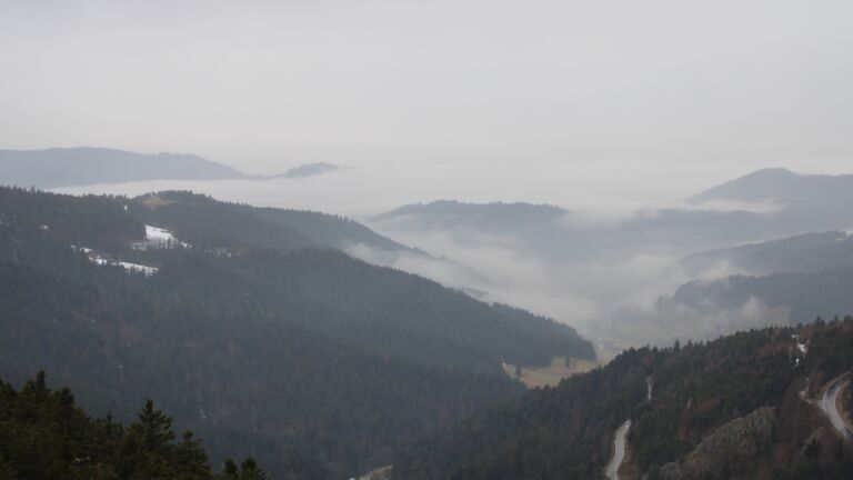 Dieses Bild zeigt eine Webcam-Aufnahme vom Achertal, aufgenommen am Dienstag, den 03.02.2026 um 10:20 Uhr. Die Temperatur betrug 2°C.