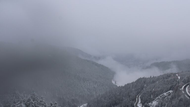 Dieses Bild zeigt eine Webcam-Aufnahme vom Achertal, aufgenommen am Freitag, den 21.11.2025 um 10:00 Uhr. Die Temperatur betrug -4.6°C.