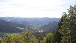 Dieses Bild zeigt eine Webcam-Aufnahme vom Achertal, aufgenommen am Donnerstag, den 15.10.2026 um 15:30 Uhr. Die Temperatur betrug 20.8°C.