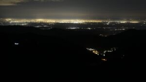 Dieses Bild zeigt eine Webcam-Aufnahme vom Achertal, aufgenommen am Mittwoch, den 19.11.2025 um 03:00 Uhr. Die Temperatur betrug -3.9°C.