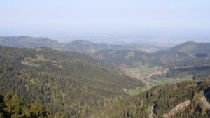 Dieses Bild zeigt eine Webcam-Aufnahme vom Achertal, aufgenommen am Montag, den 20.04.2026 um 08:30 Uhr. Die Temperatur betrug 10.5°C.