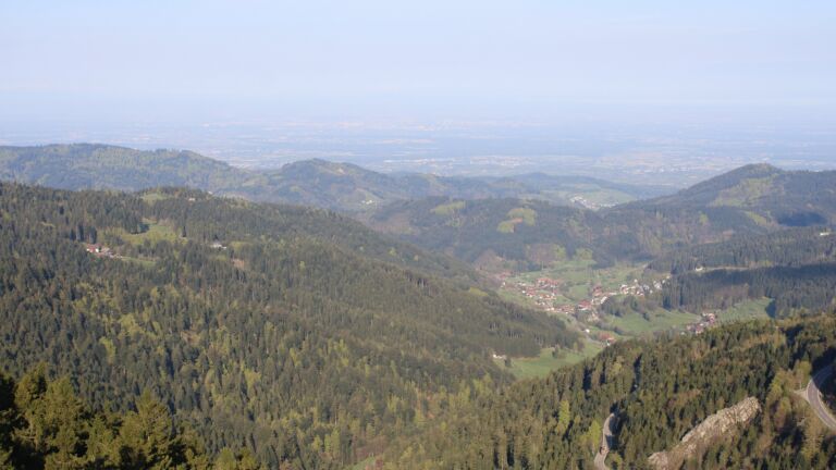 Dieses Bild zeigt eine Webcam-Aufnahme vom Achertal, aufgenommen am Montag, den 20.04.2026 um 08:30 Uhr. Die Temperatur betrug 10.5°C.