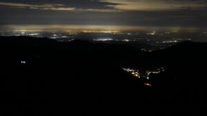 Dieses Bild zeigt eine Webcam-Aufnahme vom Achertal, aufgenommen am Dienstag, den 10.02.2026 um 02:00 Uhr. Die Temperatur betrug 3.7°C.