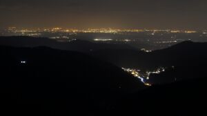 Dieses Bild zeigt eine Webcam-Aufnahme vom Achertal, aufgenommen am Mittwoch, den 18.03.2026 um 21:30 Uhr. Die Temperatur betrug 3.7°C.