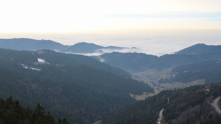 Dieses Bild zeigt eine Webcam-Aufnahme vom Achertal, aufgenommen am Mittwoch, den 04.02.2026 um 16:10 Uhr. Die Temperatur betrug 1.3°C.