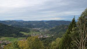 Dieses Bild zeigt eine Webcam-Aufnahme vom Achertal, aufgenommen am Freitag, den 23.10.2026 um 08:30 Uhr. Die Temperatur betrug 10.4°C.