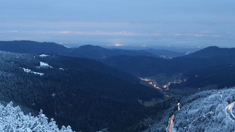 Dieses Bild zeigt eine Webcam-Aufnahme vom Achertal, aufgenommen am Donnerstag, den 27.11.2025 um 07:20 Uhr. Die Temperatur betrug -3.2°C.