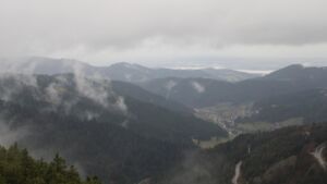 Dieses Bild zeigt eine Webcam-Aufnahme vom Achertal, aufgenommen am Sonntag, den 30.11.2025 um 10:40 Uhr. Die Temperatur betrug 2.9°C.