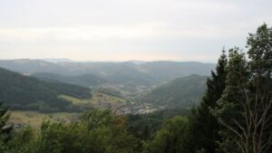 Dieses Bild zeigt eine Webcam-Aufnahme vom Achertal, aufgenommen am Montag, den 24.08.2026 um 16:20 Uhr. Die Temperatur betrug 19.8°C.