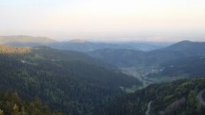 Dieses Bild zeigt eine Webcam-Aufnahme vom Achertal, aufgenommen am Mittwoch, den 29.04.2026 um 06:40 Uhr. Die Temperatur betrug 6.6°C.