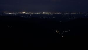 Dieses Bild zeigt eine Webcam-Aufnahme vom Achertal, aufgenommen am Mittwoch, den 16.07.2025 um 04:30 Uhr. Die Temperatur betrug 13.1°C.