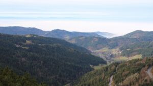 Dieses Bild zeigt eine Webcam-Aufnahme vom Achertal, aufgenommen am Mittwoch, den 03.12.2025 um 10:20 Uhr. Die Temperatur betrug 5.4°C.