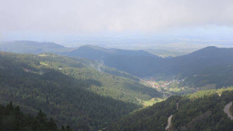 Dieses Bild zeigt eine Webcam-Aufnahme vom Achertal, aufgenommen am Freitag, den 12.09.2025 um 10:30 Uhr. Die Temperatur betrug 8.2°C.