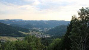 Dieses Bild zeigt eine Webcam-Aufnahme vom Achertal, aufgenommen am Samstag, den 15.08.2026 um 19:40 Uhr. Die Temperatur betrug 30.1°C.