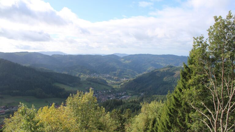 Dieses Bild zeigt eine Webcam-Aufnahme vom Achertal, aufgenommen am Donnerstag, den 22.10.2026 um 12:10 Uhr. Die Temperatur betrug 9.2°C.