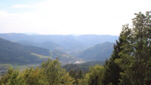 Dieses Bild zeigt eine Webcam-Aufnahme vom Achertal, aufgenommen am Mittwoch, den 30.09.2026 um 16:10 Uhr. Die Temperatur betrug 29.2°C.