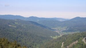 Dieses Bild zeigt eine Webcam-Aufnahme vom Achertal, aufgenommen am Freitag, den 08.05.2026 um 09:30 Uhr. Die Temperatur betrug 8.2°C.