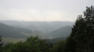 Dieses Bild zeigt eine Webcam-Aufnahme vom Achertal, aufgenommen am Dienstag, den 14.07.2026 um 08:00 Uhr. Die Temperatur betrug 16.8°C.