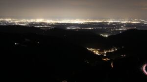 Dieses Bild zeigt eine Webcam-Aufnahme vom Achertal, aufgenommen am Donnerstag, den 15.01.2026 um 18:40 Uhr. Die Temperatur betrug 6.1°C.