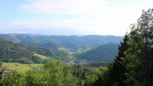 Dieses Bild zeigt eine Webcam-Aufnahme vom Achertal, aufgenommen am Samstag, den 16.05.2026 um 19:20 Uhr. Die Temperatur betrug 9.7°C.
